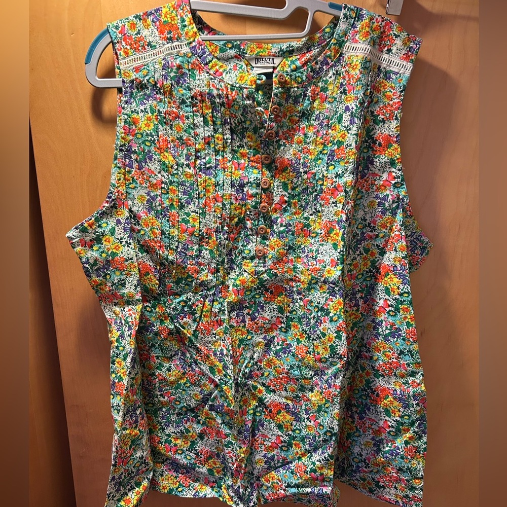 Duluth Trading Co Multicolor Floral Blouse